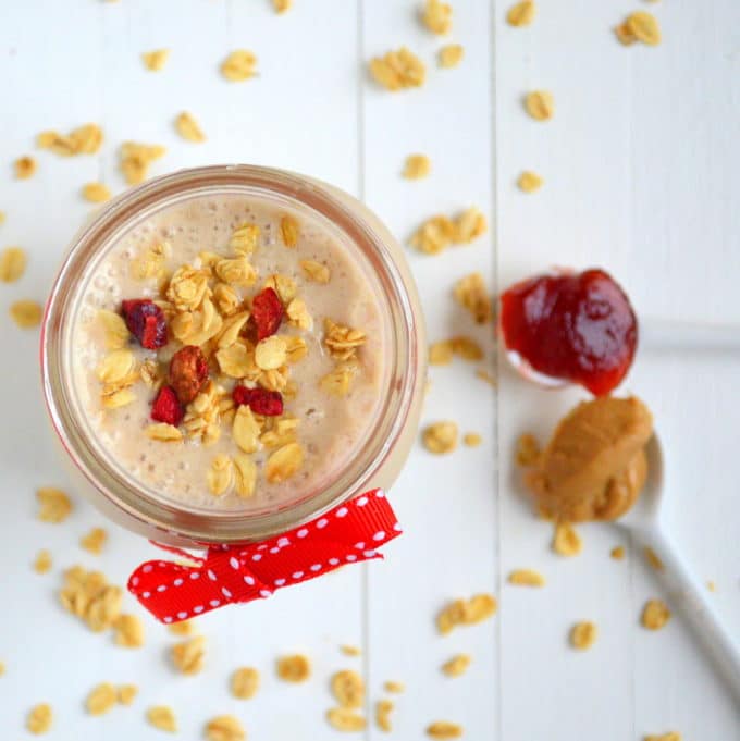 Peanut Butter, Oat + Jam Smoothie Blissful Basil