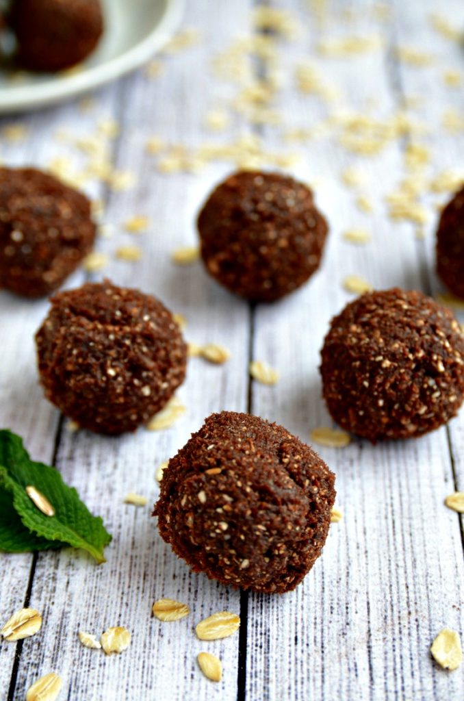 Thin Mint Energy Balls