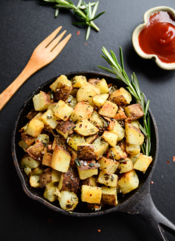 Crispy Vegan Breakfast Potatoes with Garlic-Herb Oil