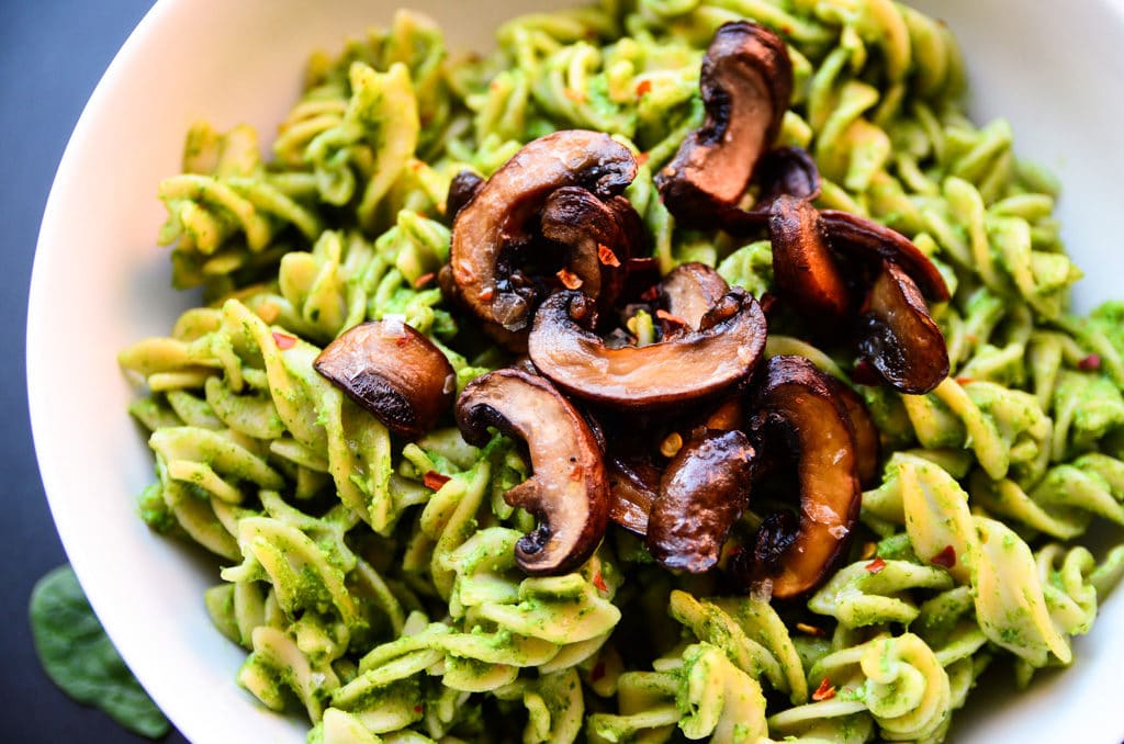 Lean Green Avocado-Spinach Pesto Pasta (vegan, gluten-free)