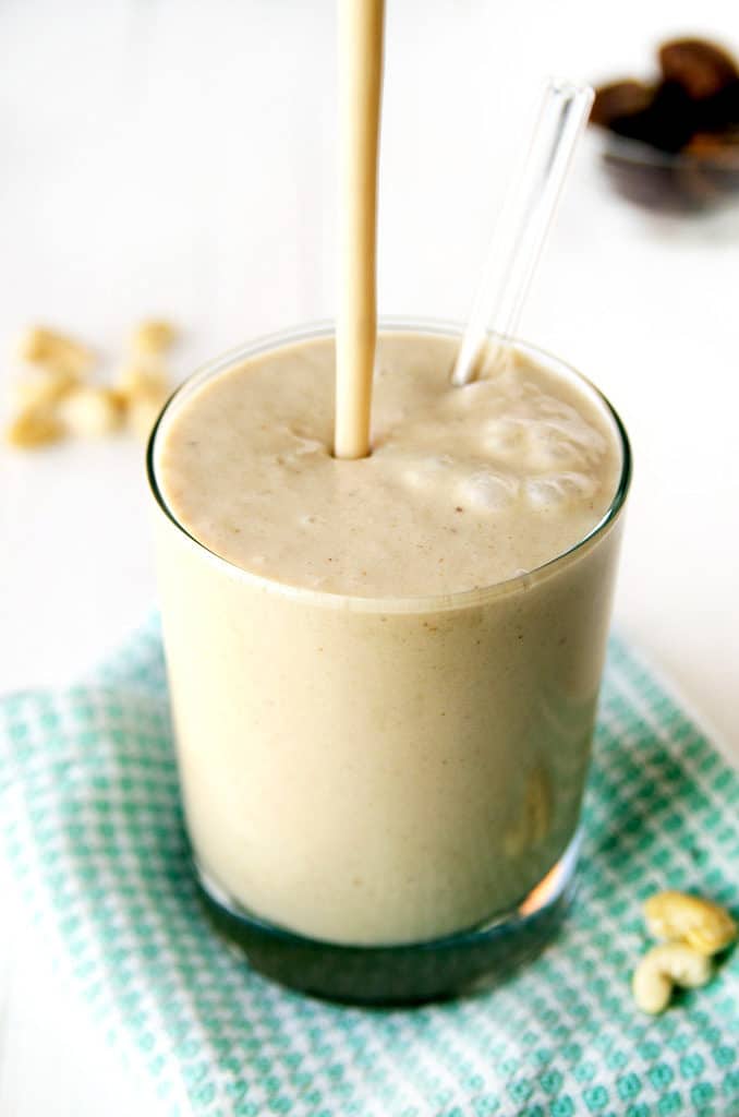 Creamy Cashew Caramel Smoothie (vegan, gluten-free)