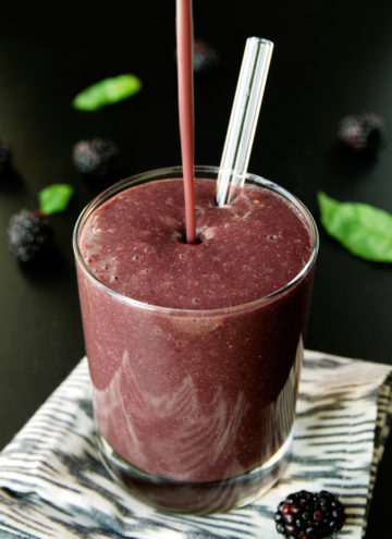 Blackberry, Basil & Chia Smoothie