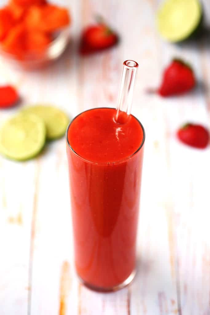 Glowing Strawberry-Papaya Smoothie