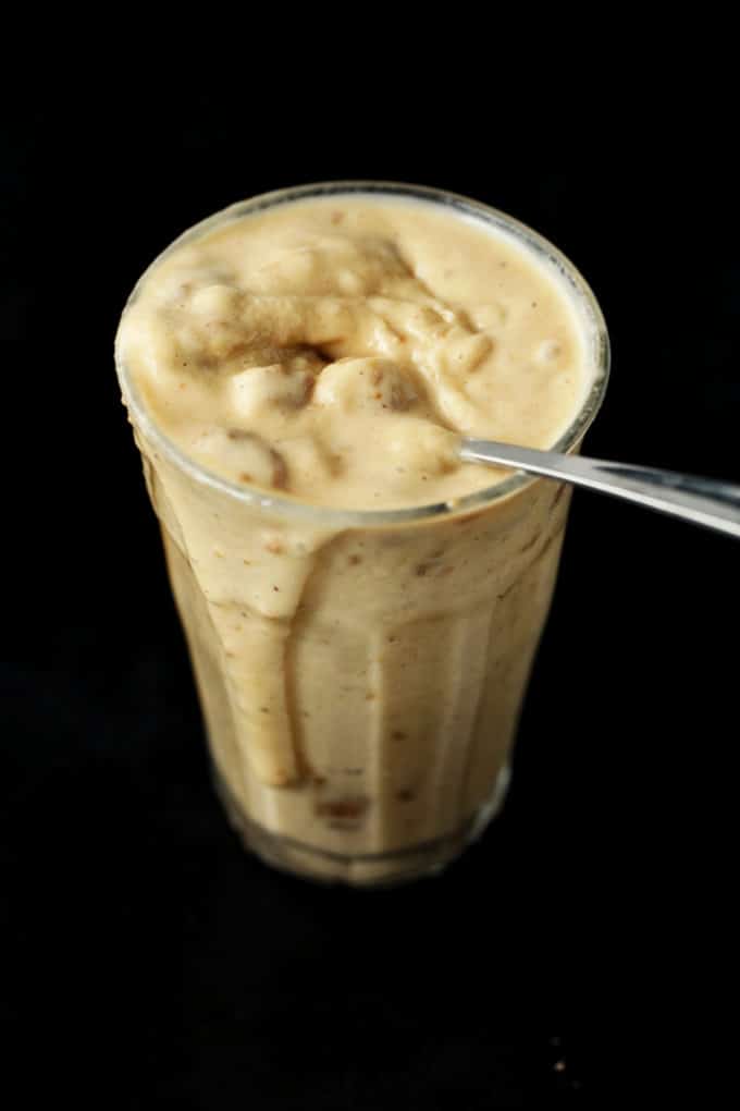 Peanut Butter Banana Cookie Dough Shake | A healthy and ultra-creamy peanut butter shake with bits of pb cookie dough! (vegan, gf)