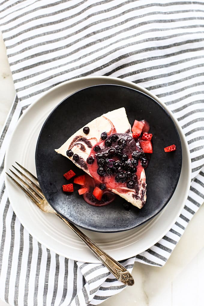 Raw Vegan Strawberry and Blueberry Swirl Cheesecake with Crisp Pecan Crustv