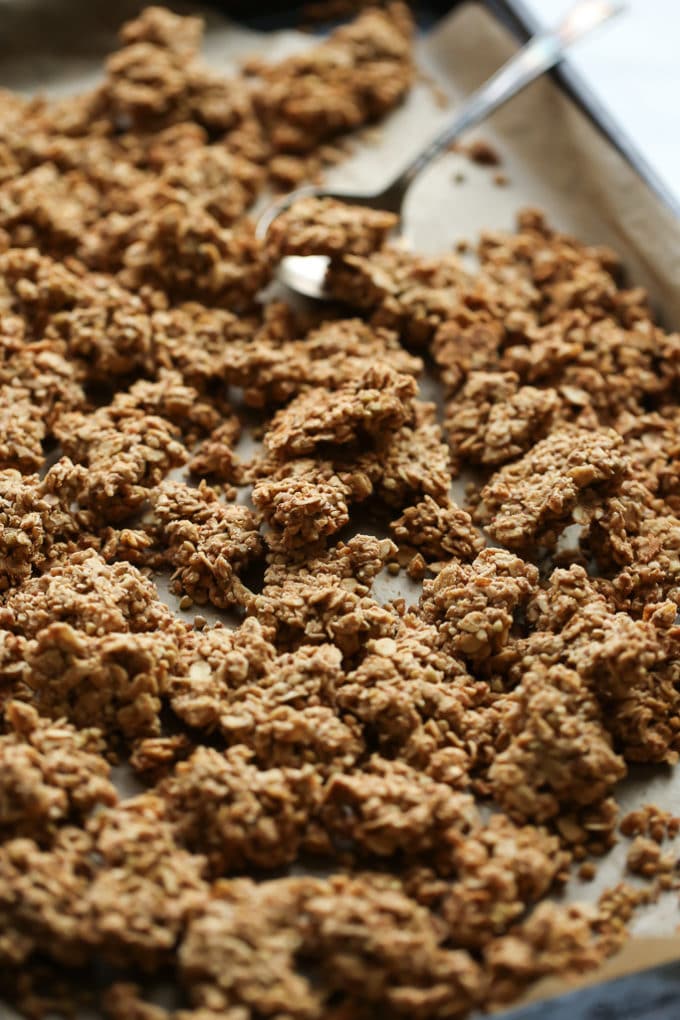 Peanut Butter Maca Granola Clusters | Vegan and Gluten-Free