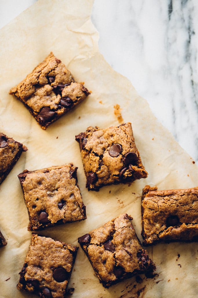 Almond Butter Oatmeal Chocolate Chip Cookie Bars | Vegan, Gluten-Free