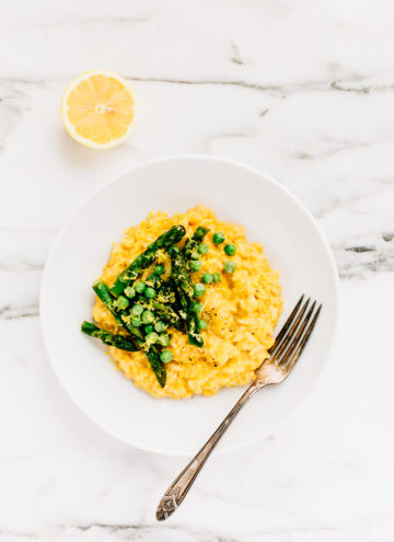Spring Risotto with Asparagus, Peas + Roasted Garlic Cashew Cream