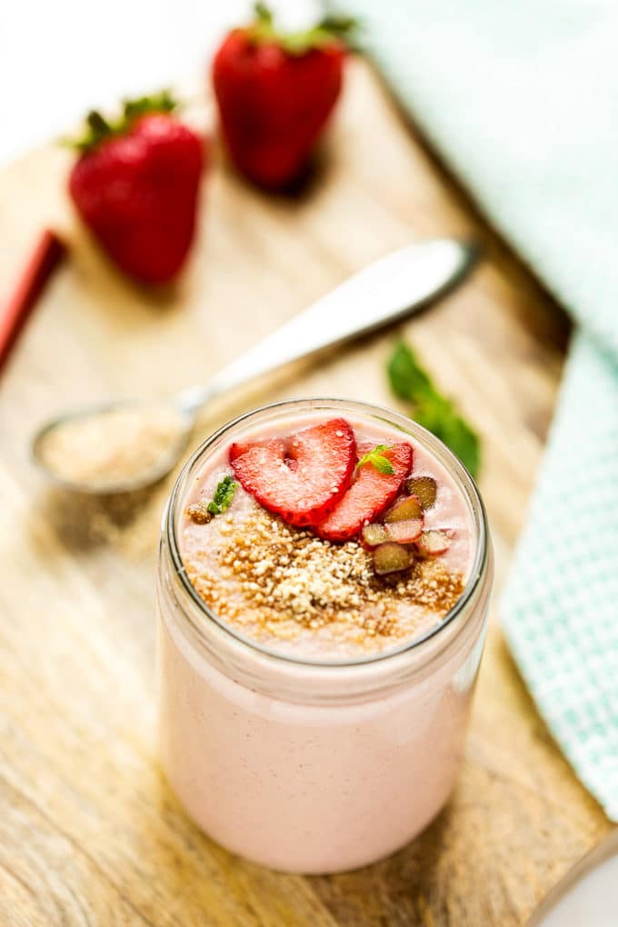 Strawberry-Rhubarb Pie a la Mode Smoothie