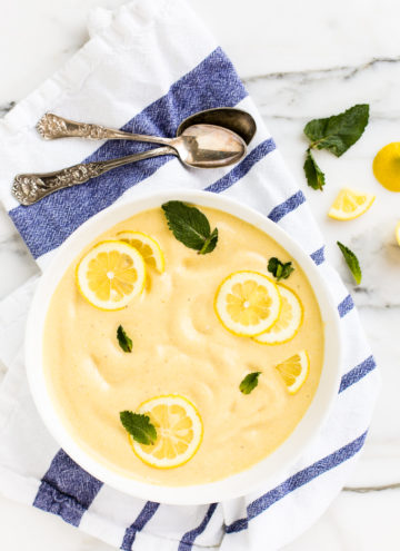 Lemon Cream Pie Smoothie Bowl