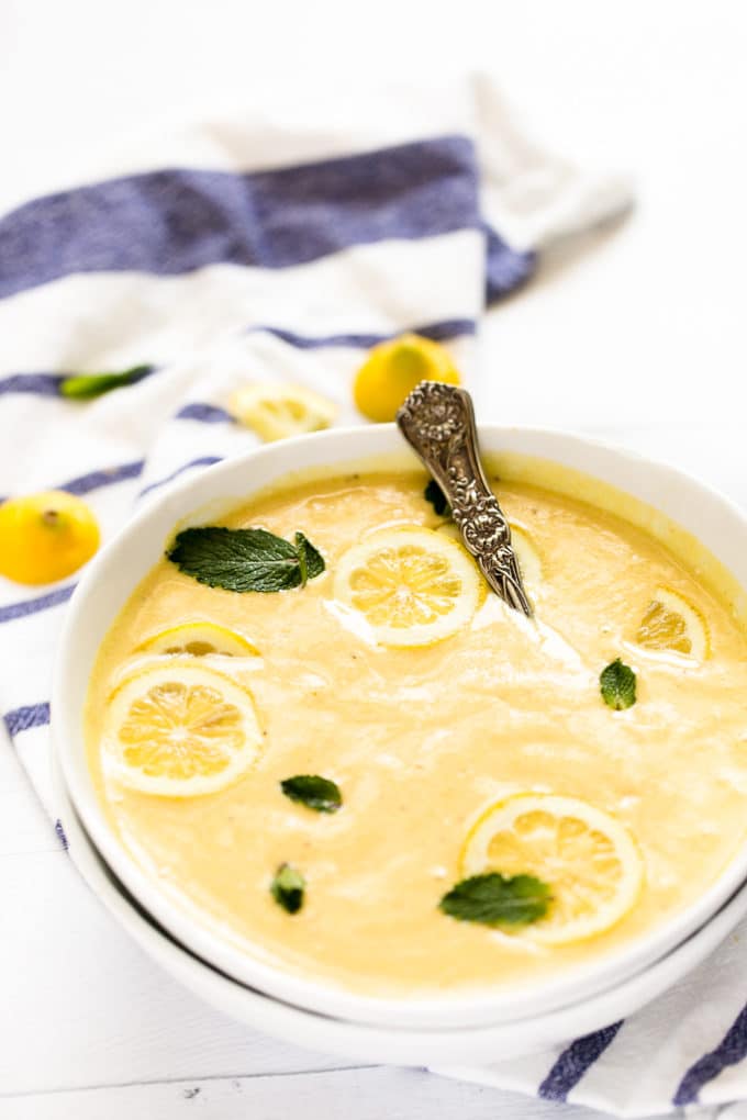 Lemon Cream Pie Smoothie Bowl