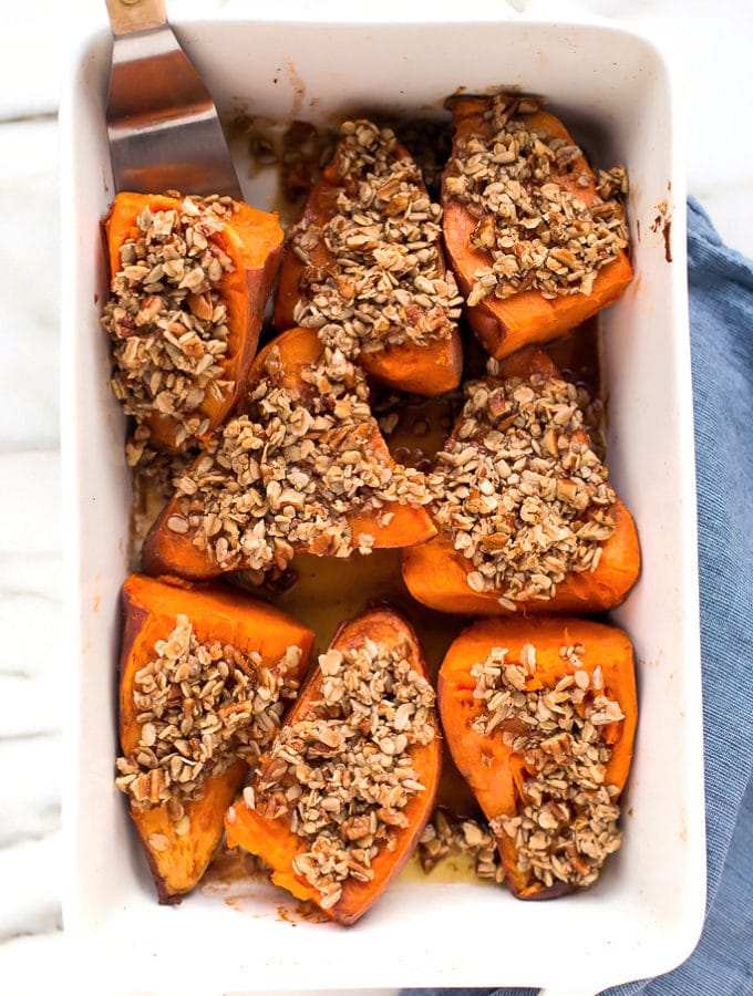 Baked Sweet Potatoes with Sunflower-Pecan Crumble | Vegan