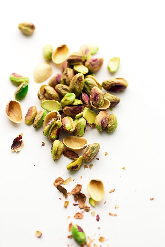 10-Minute Easy Vegan Pistachio Granola