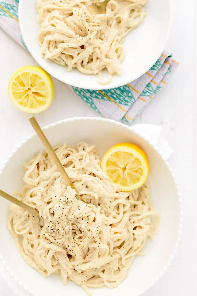 Vegan Creamy Garlic Lemon-Pepper Pasta