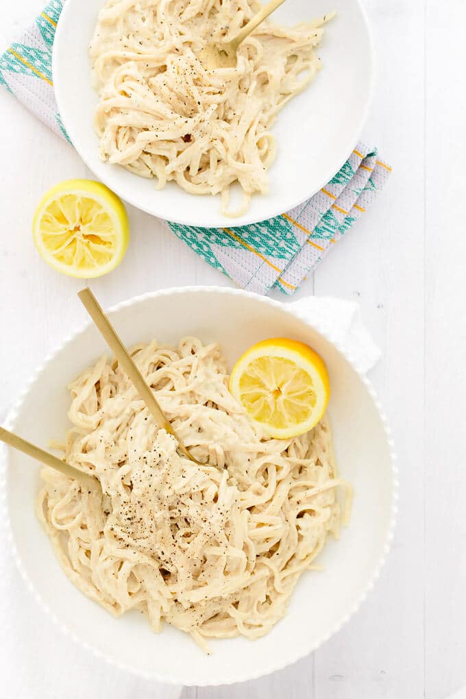 Vegan Creamy Garlic Lemon-Pepper Pasta