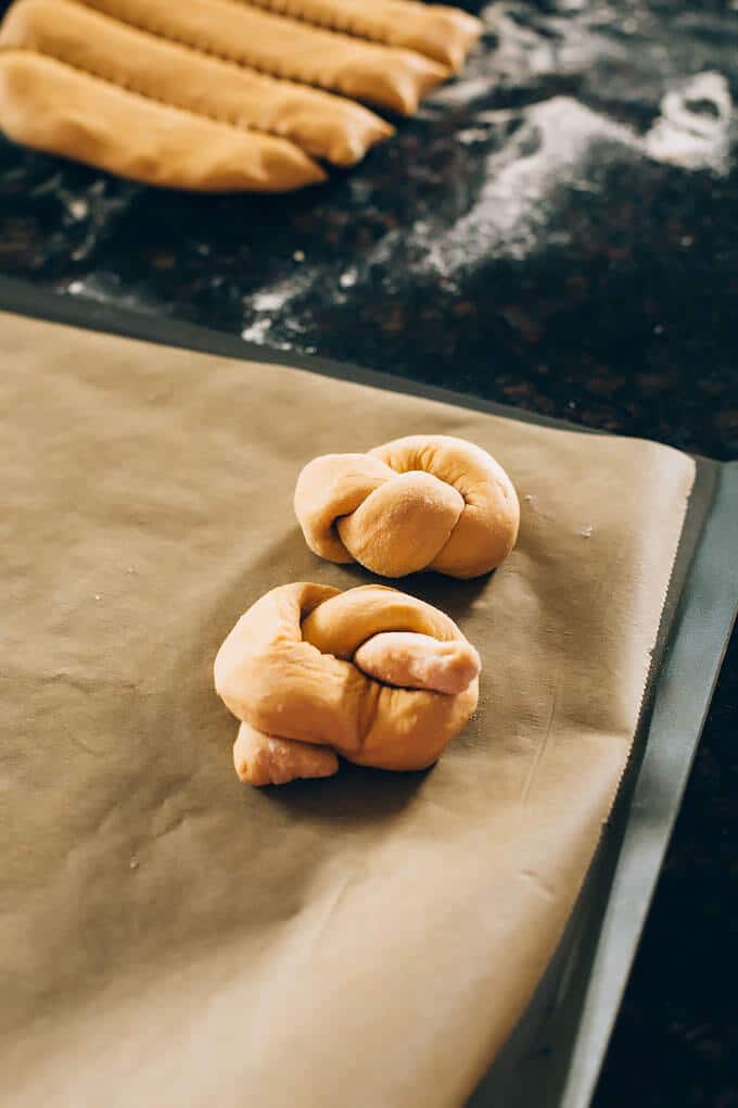 Vegan Sweet Potato Spelt Garlic Knots