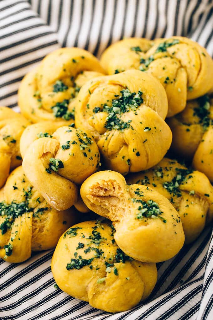 Vegan Sweet Potato Spelt Garlic Knots