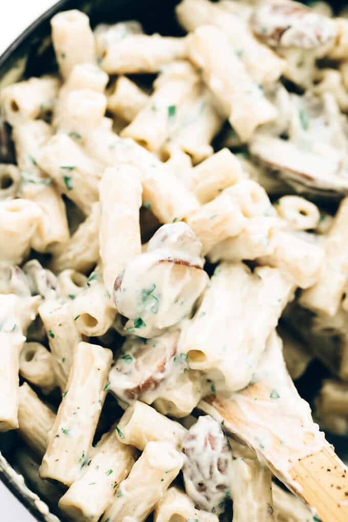 Creamy Vegan Garlic Mushroom Pasta