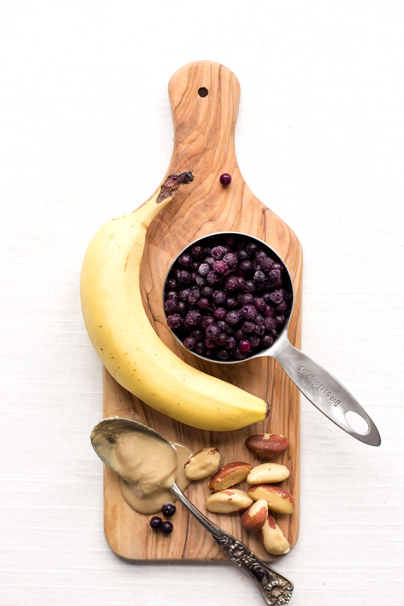 Wild Blueberry, Brazil Nut + Tahini Smoothie