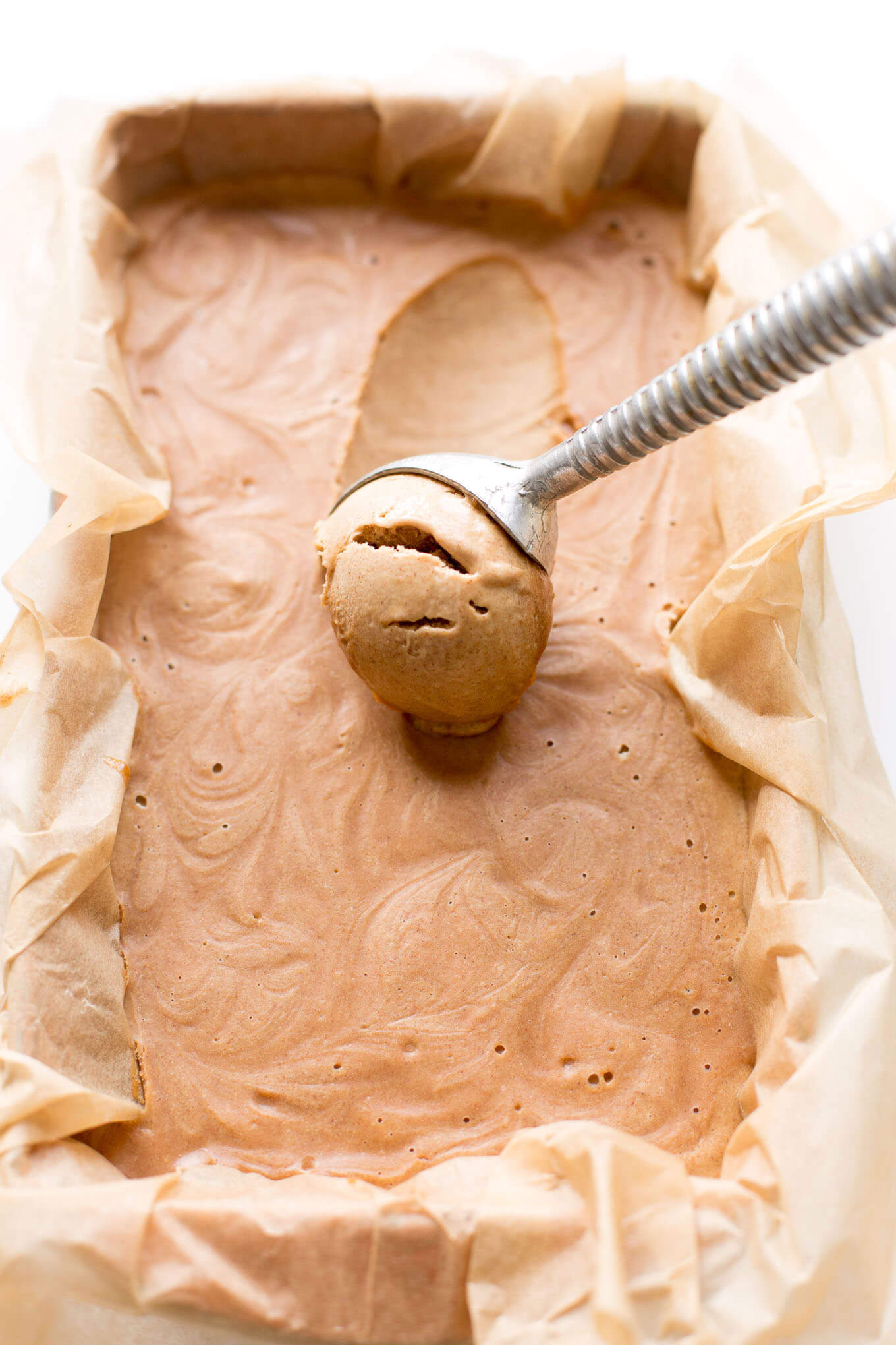 Vegan No-Churn Cinnamon Roll Ice Cream