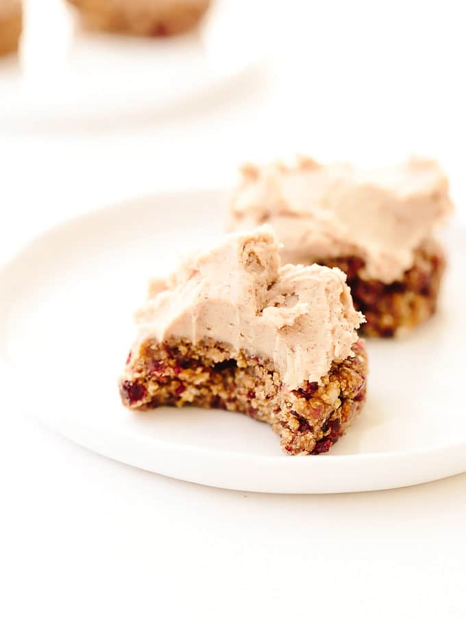 Vegan Pecan Pumpkin Cookies with Spiced Cashew Buttercream