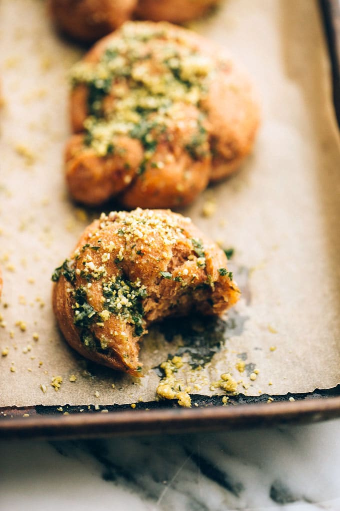 Vegan Sundried Tomato Parmesan Garlic Knots