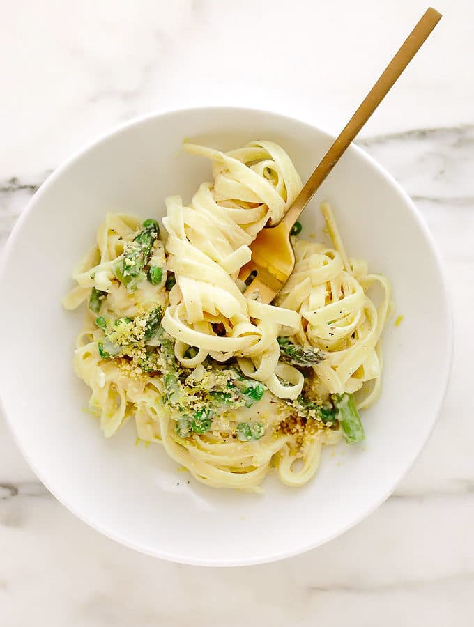 Vegan Creamy Spring Pea Asparagus Pasta