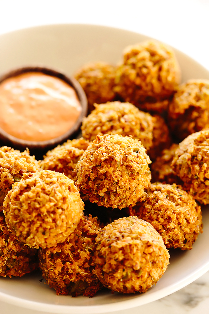 Vegan Cheesy Broccoli Quinoa Bites with Sriracha Aioli