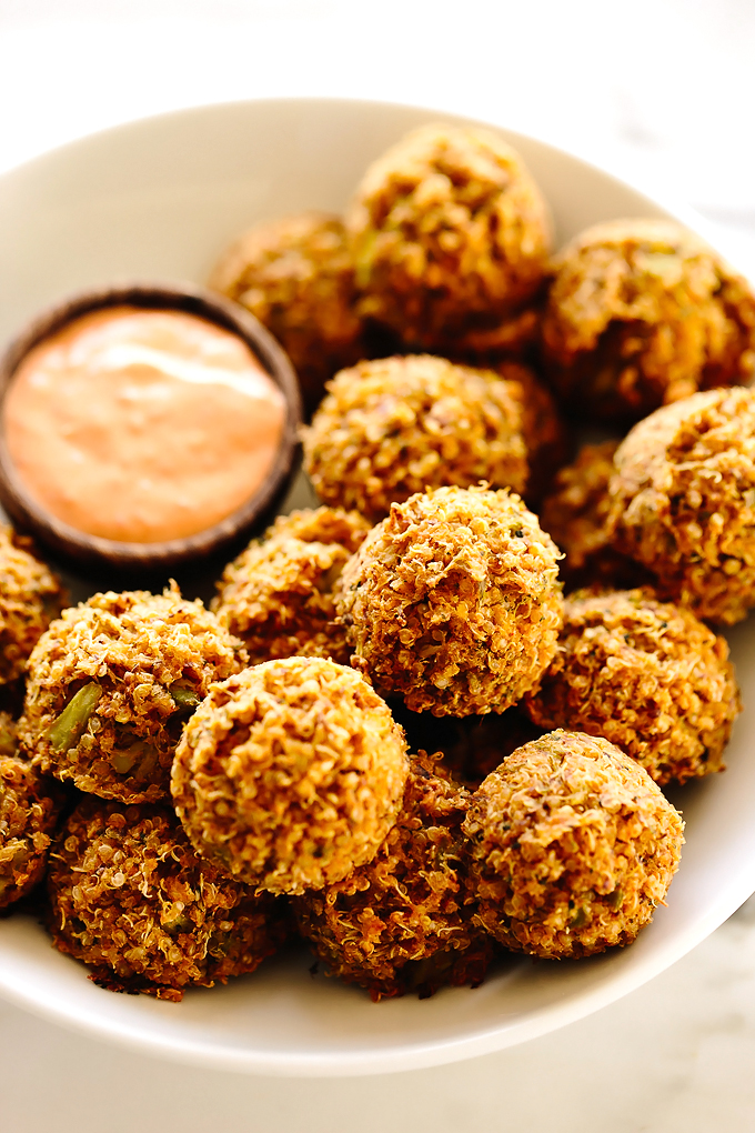 Vegan Cheesy Broccoli Quinoa Bites with Sriracha Aioli