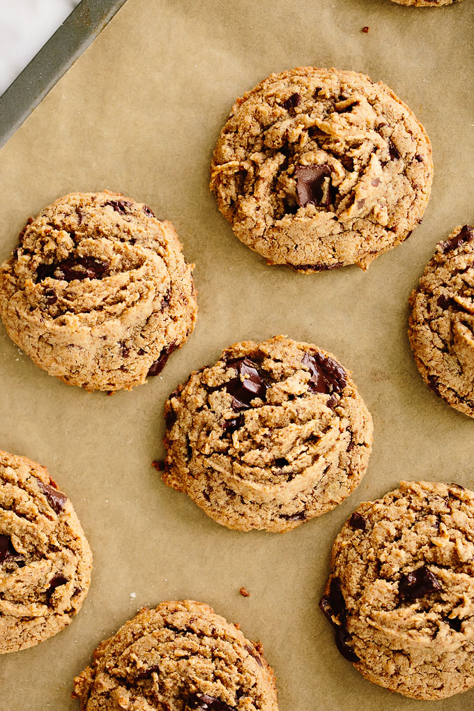 Vegan Tahini Chocolate Chunk Cookies