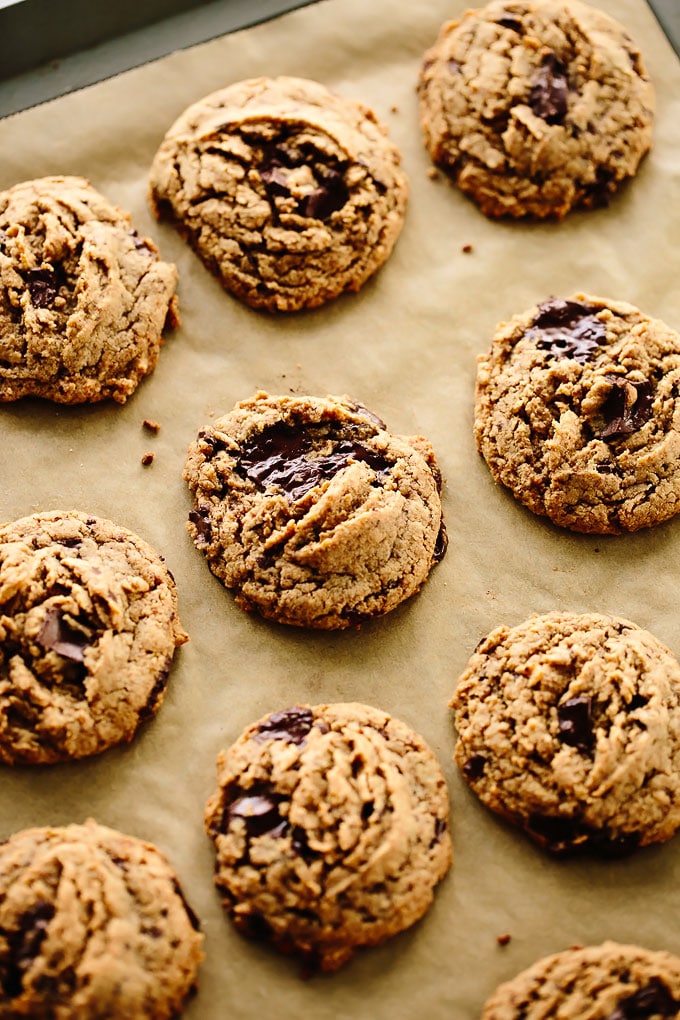 Vegan Tahini Chocolate Chunk Cookies