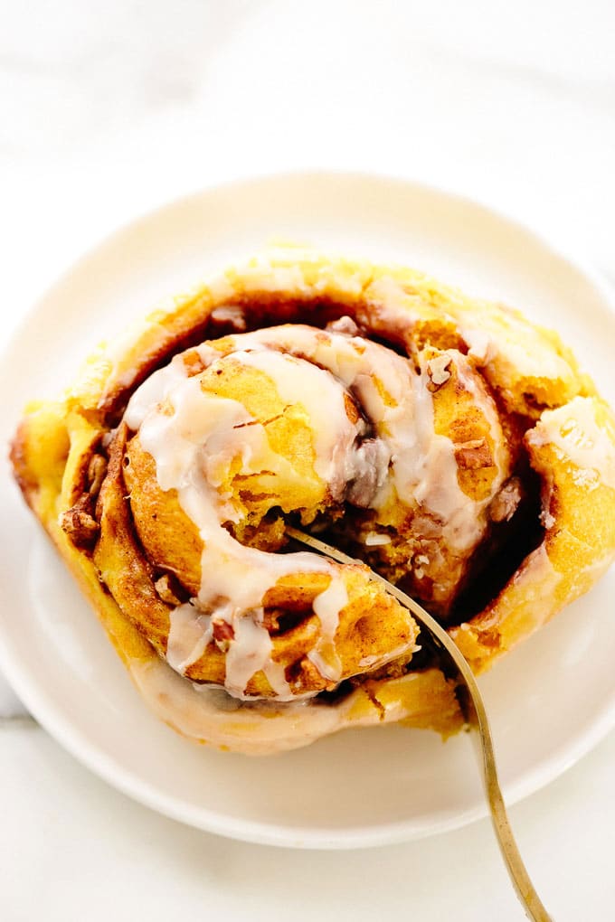 Vegan Pumpkin Pecan Cinnamon Rolls