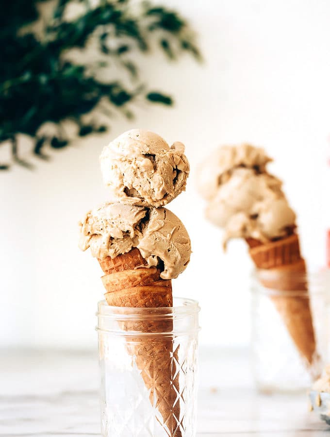 Vegan No-Churn Eggnog Ice Cream