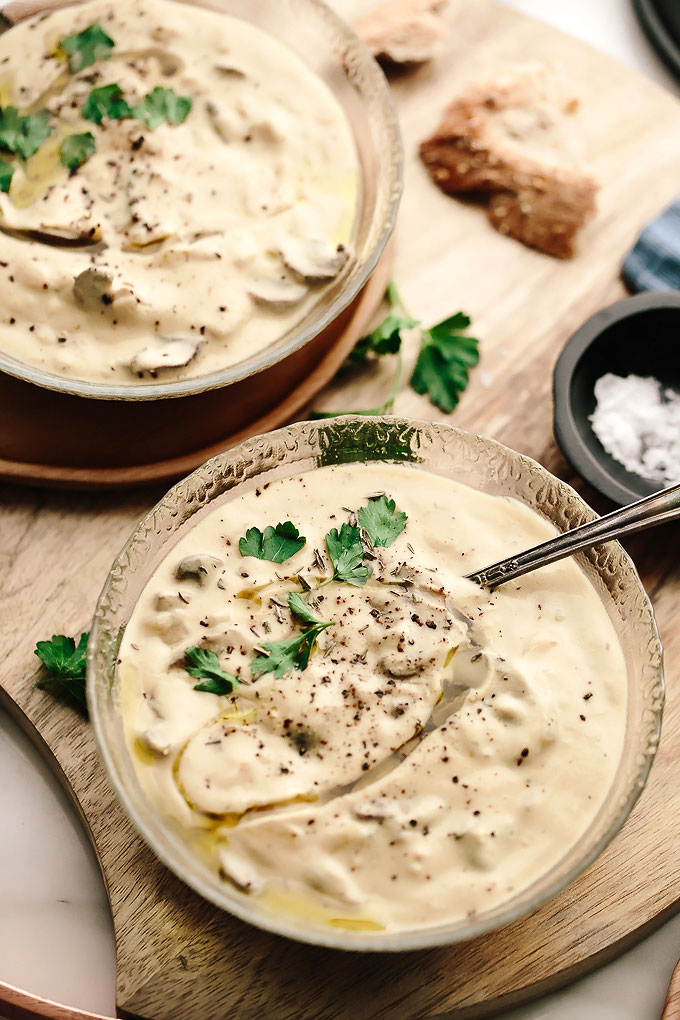 Vegan Creamy Cauliflower Mushroom Soup