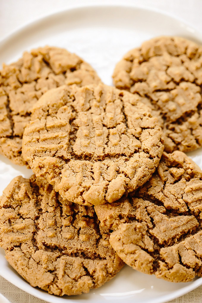 Soft and Tender Peanut Butter Cookies | Vegan and Gluten-Free