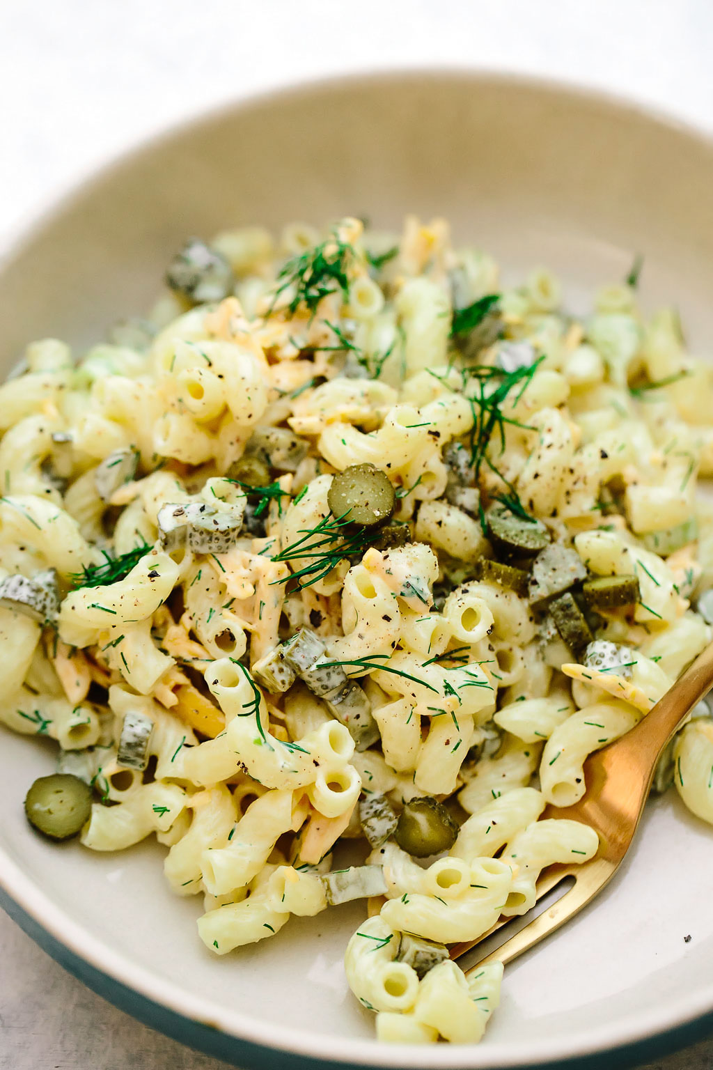 Vegan Dill Pickle Pasta Salad Recipe