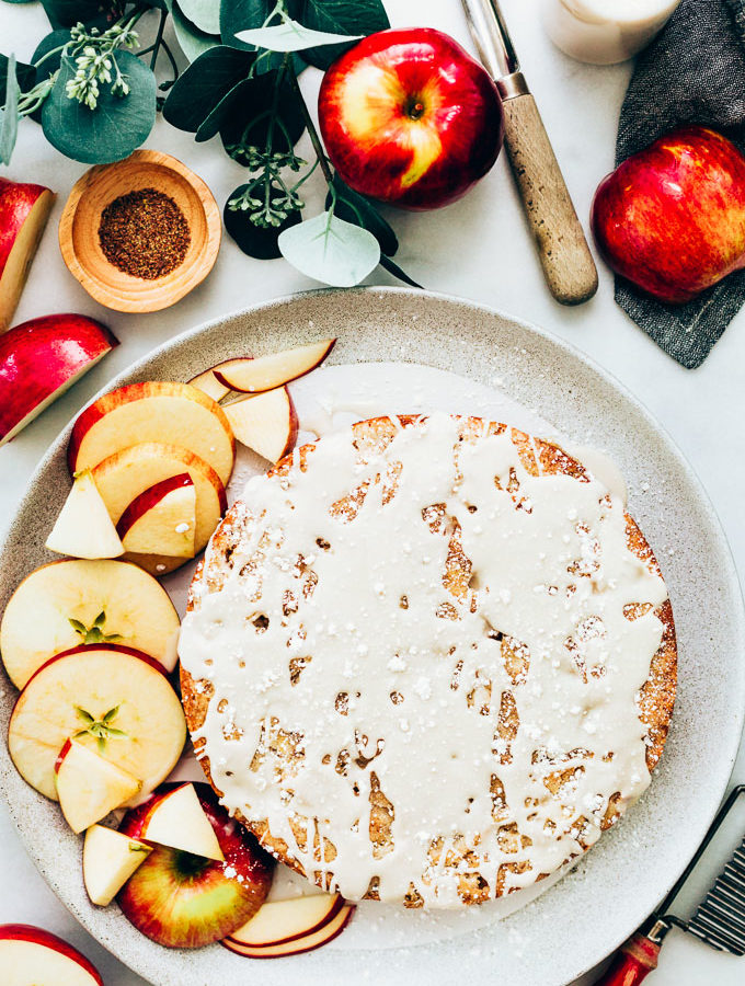 Easy Vegan Apple Cake