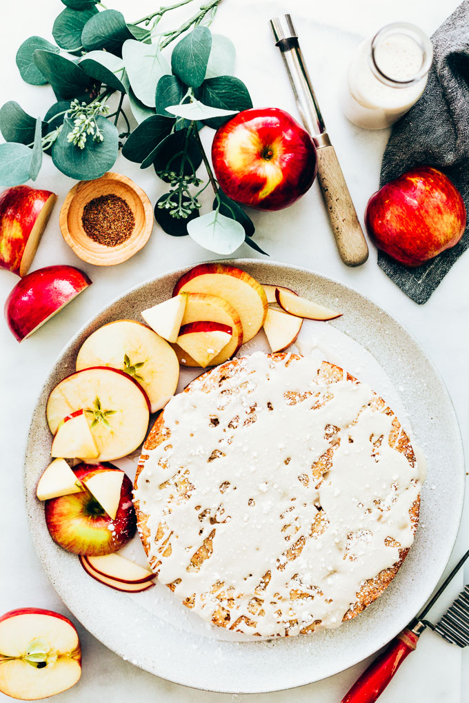 Easy Vegan Apple Cake