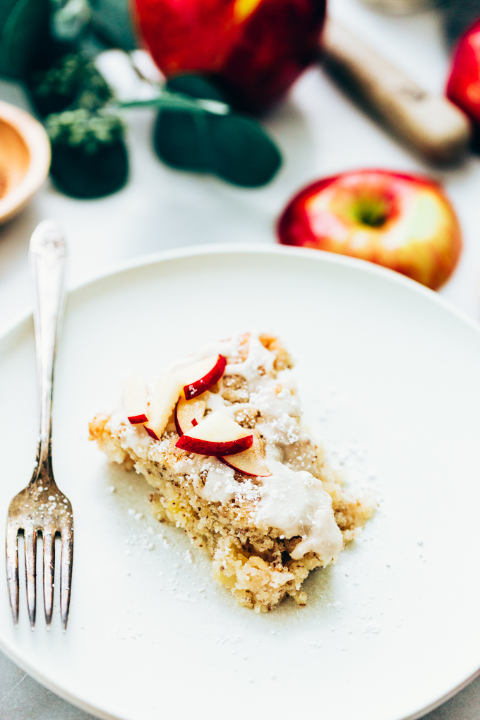 Easy Vegan Apple Cake